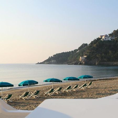 Hotel Club Poseidon Staletti Exterior photo