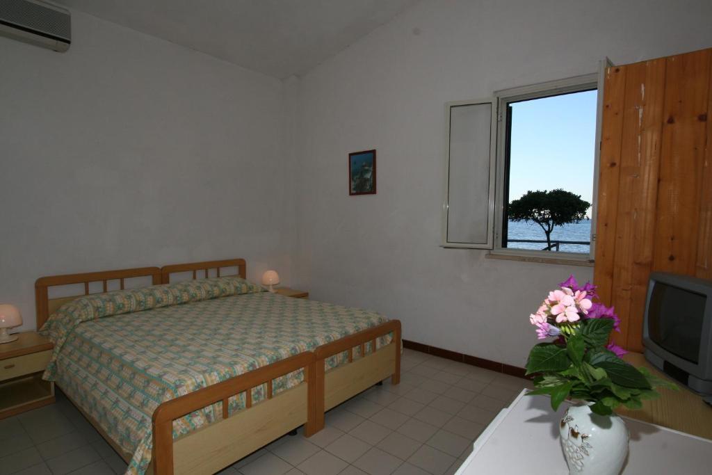 Hotel Club Poseidon Staletti Room photo